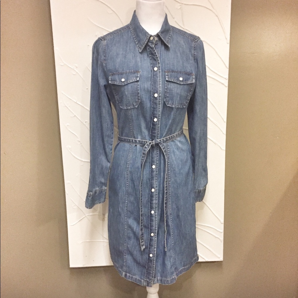 EUC Gap Denim Dress